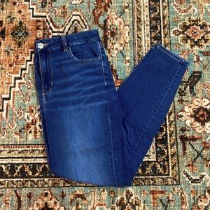 curvy high rise american eagle jeans
